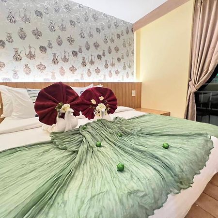 The Chilli By Golden Ray Hotel Patong Exterior photo