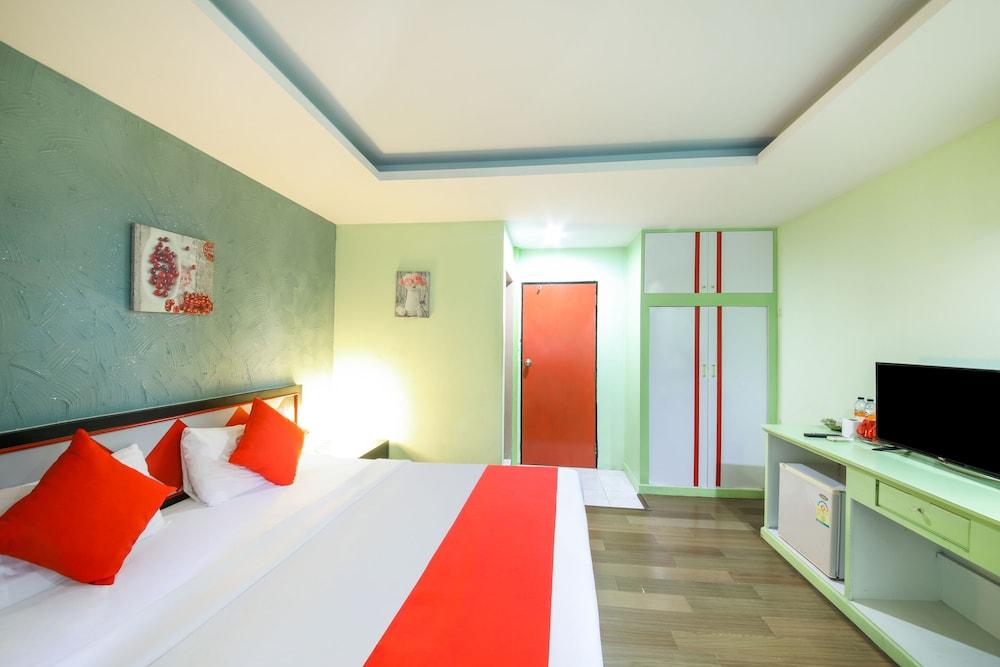 The Chilli By Golden Ray Hotel Patong Exterior photo