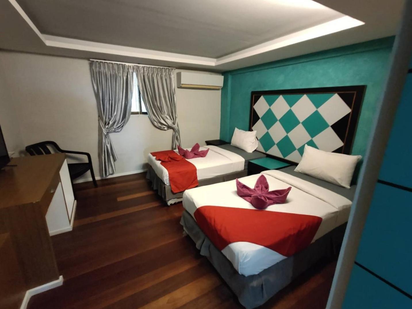 The Chilli By Golden Ray Hotel Patong Exterior photo