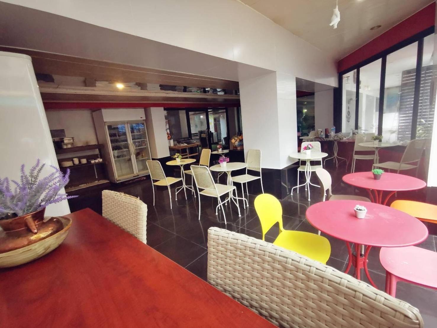 The Chilli By Golden Ray Hotel Patong Exterior photo