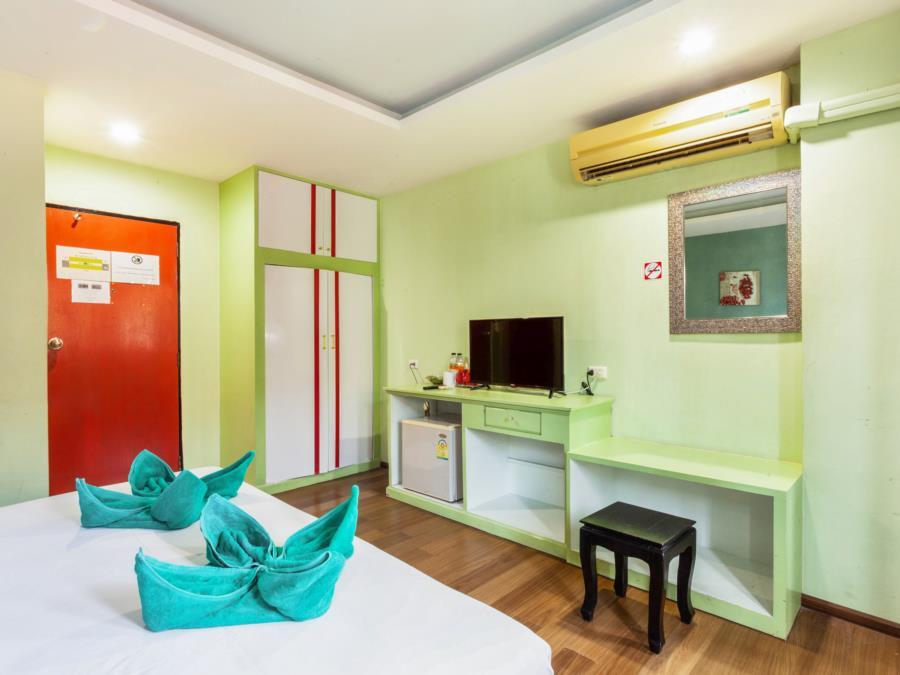 The Chilli By Golden Ray Hotel Patong Exterior photo