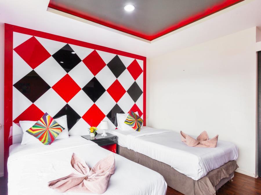 The Chilli By Golden Ray Hotel Patong Exterior photo